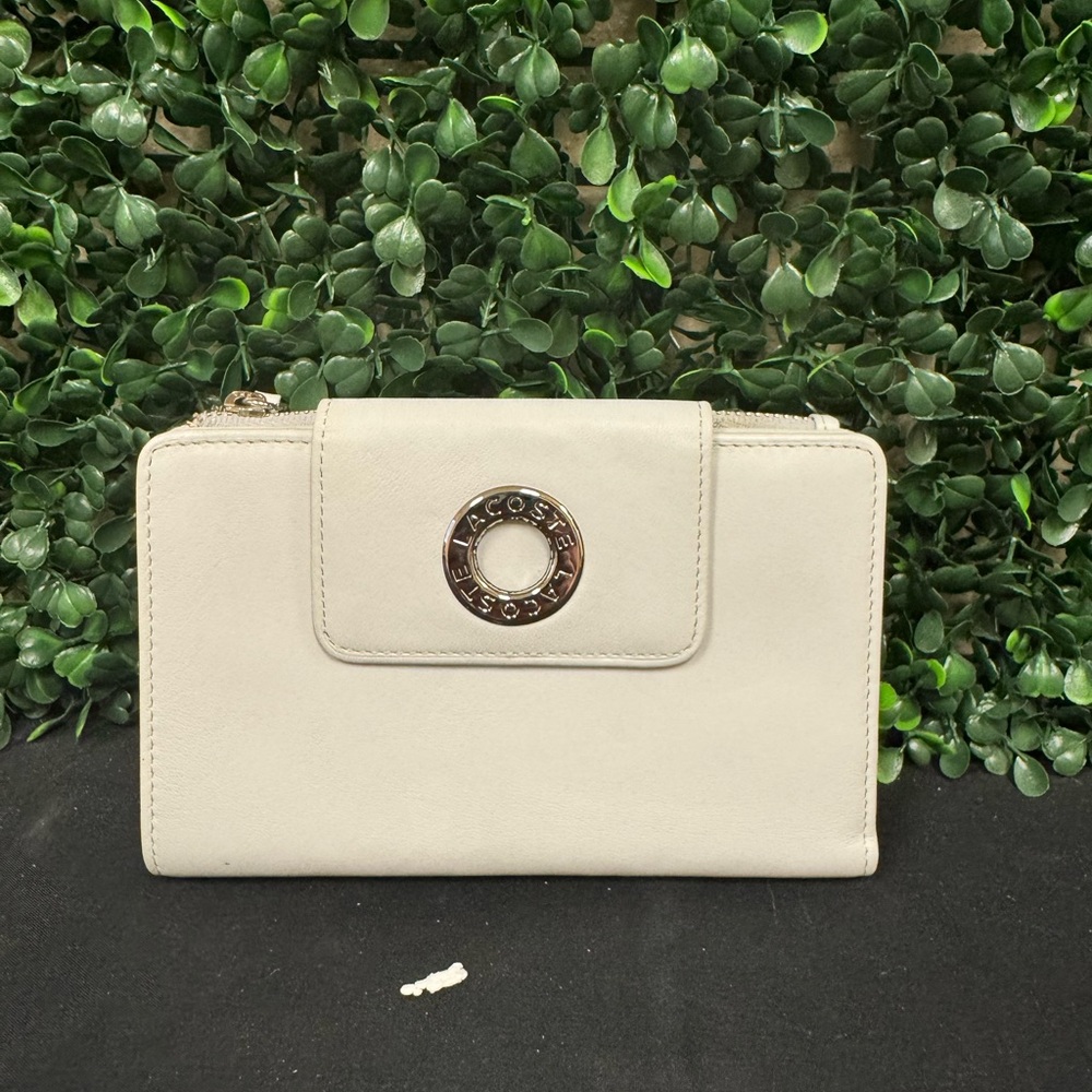 Lacoste Medium Zip Wallet Pearl White